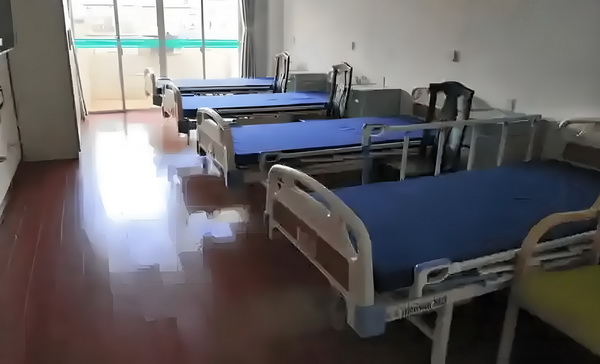 爱上不老妖王